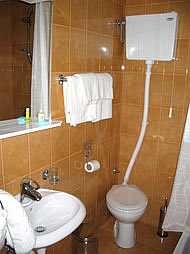 Hotel Fontana Vrnjačka Banja sobe kupatilo
